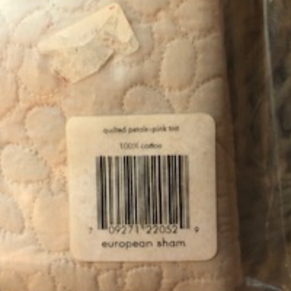 *HOST PICK* Calvin Klein Quilted Petals Pink Euro Sham Set *NEW* - Picture 9 of 9